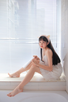 半妖乳娘